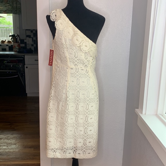 Cream Lace One Shoulder Dress - Picture 2 of 8